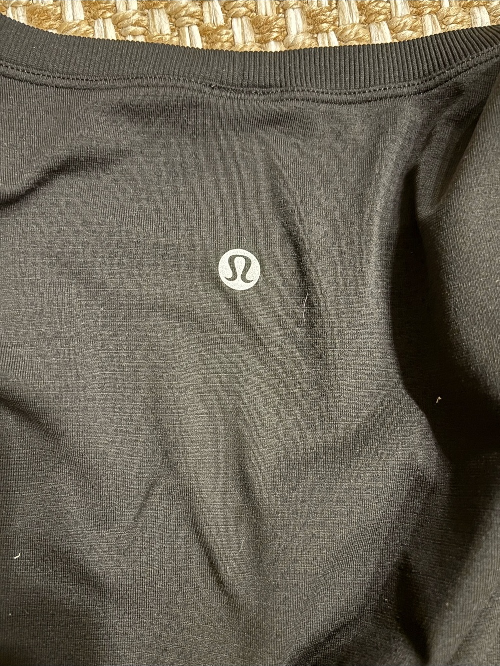 Black Lulu swiftly tech shirt